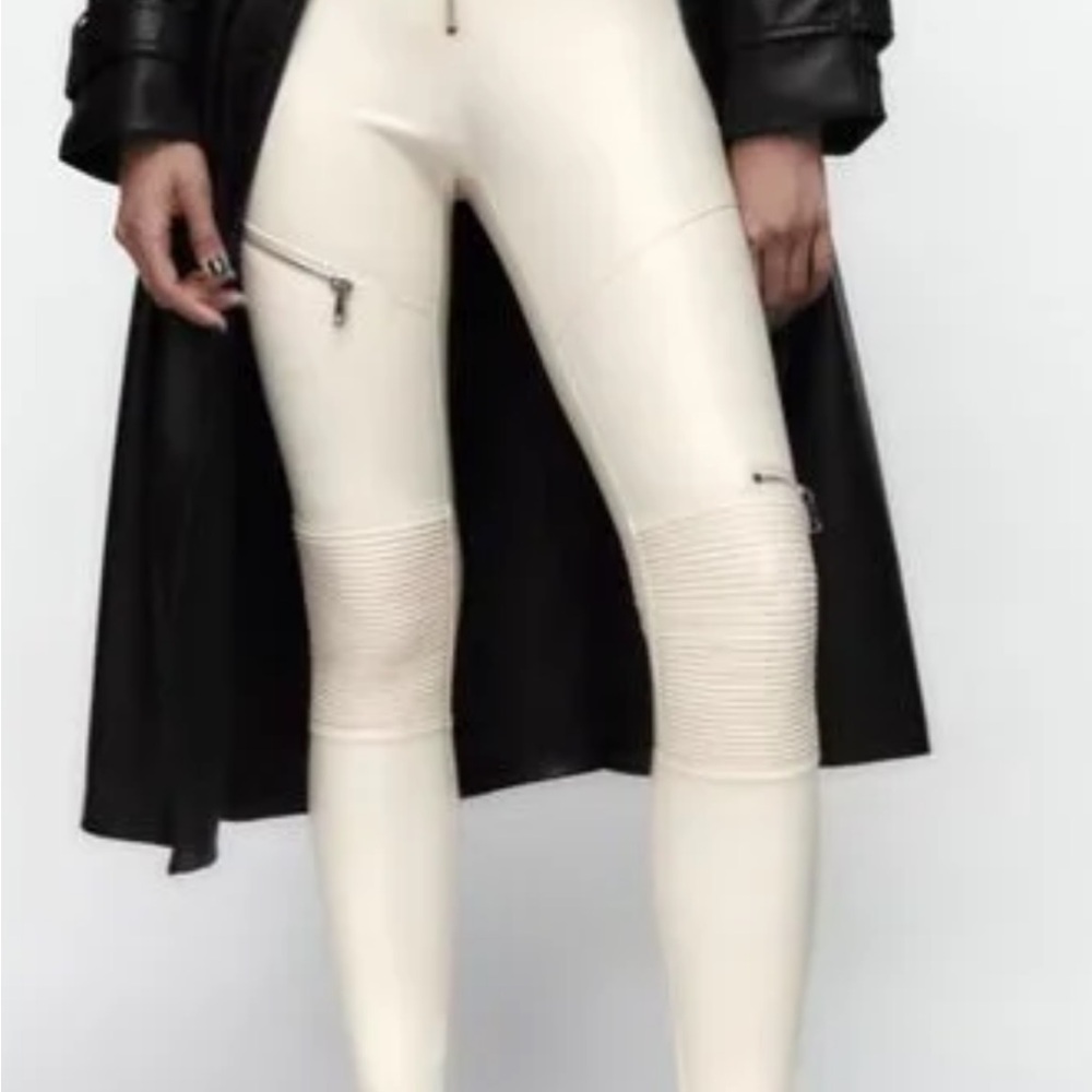 Zara Cream Leggings mid rise with Zipper Accents